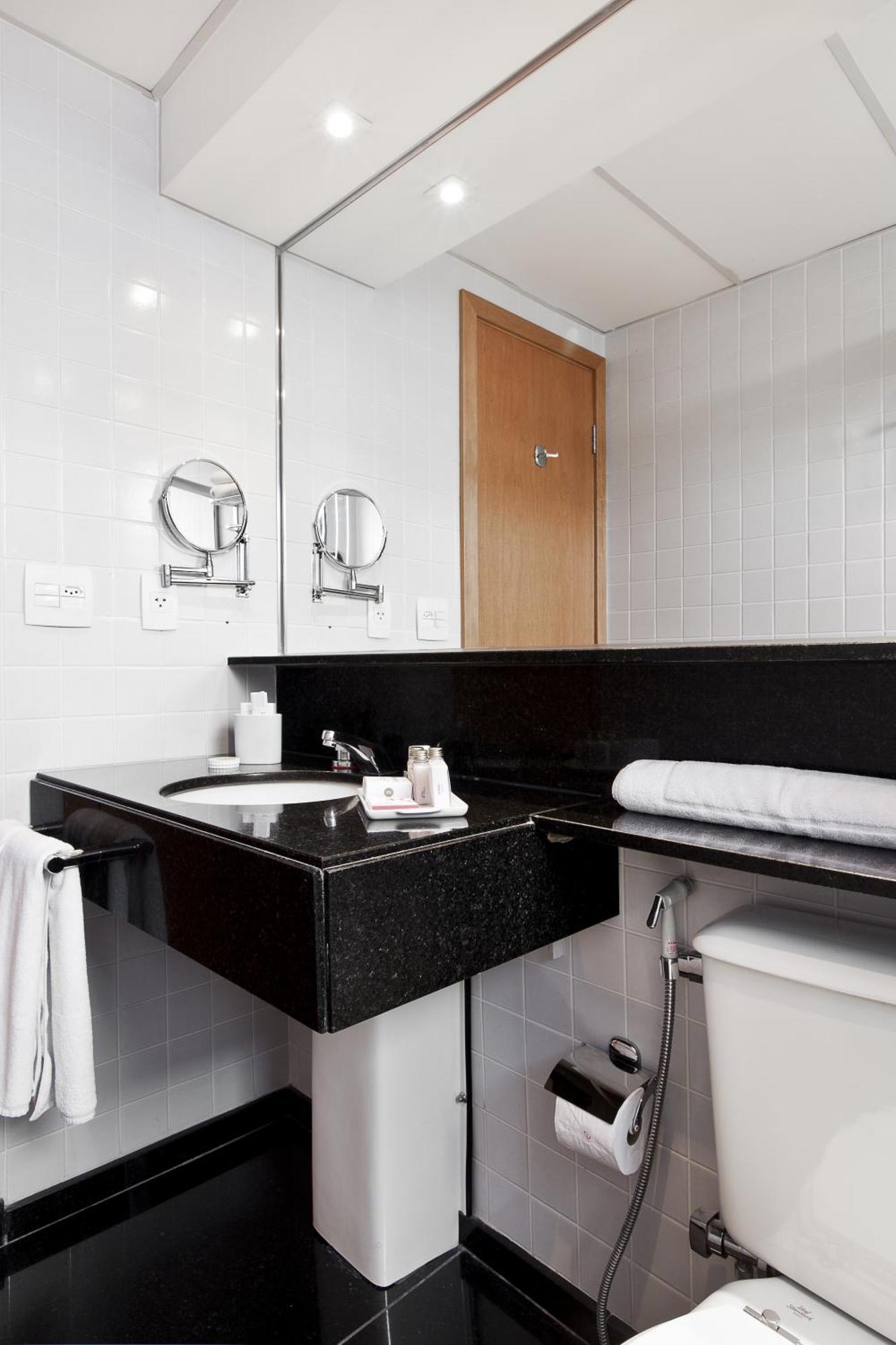 H2 Platinum Lourdes Hotel