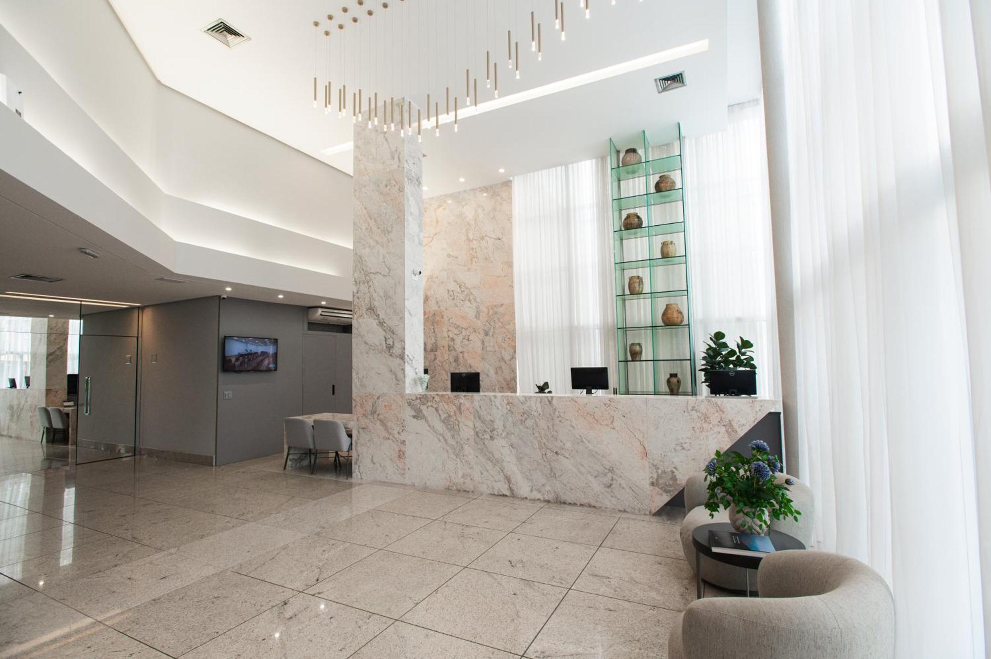 H2 Platinum Lourdes 4*