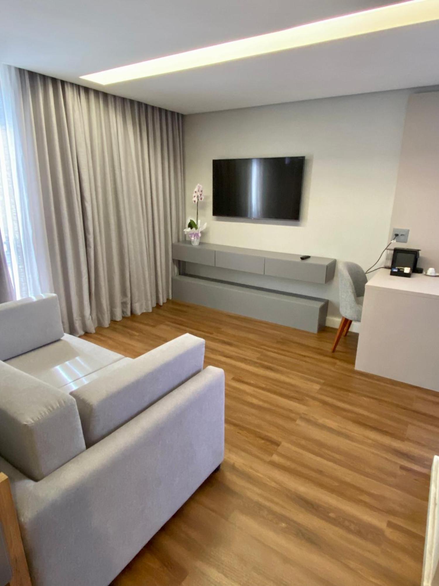 H2 Platinum Lourdes 4* Belo Horizonte